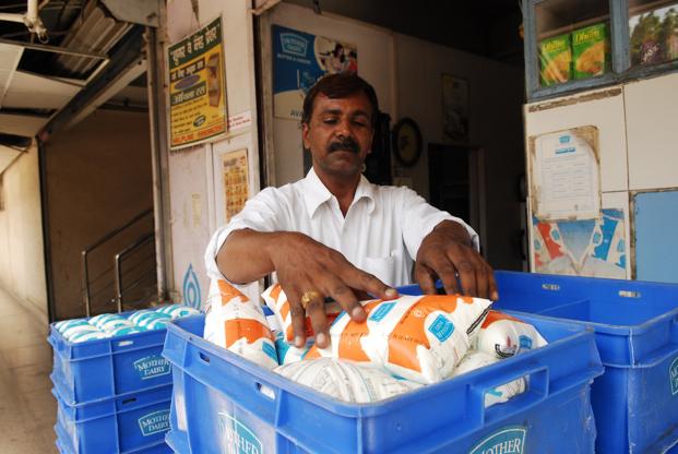 Daily milk pouch distribution at a vendor